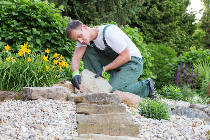 contacter un jardinier pour créer un magnifique jardin paysager