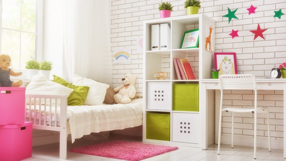 Meubler une chambre de fille: quels sont les meubles incontournables?