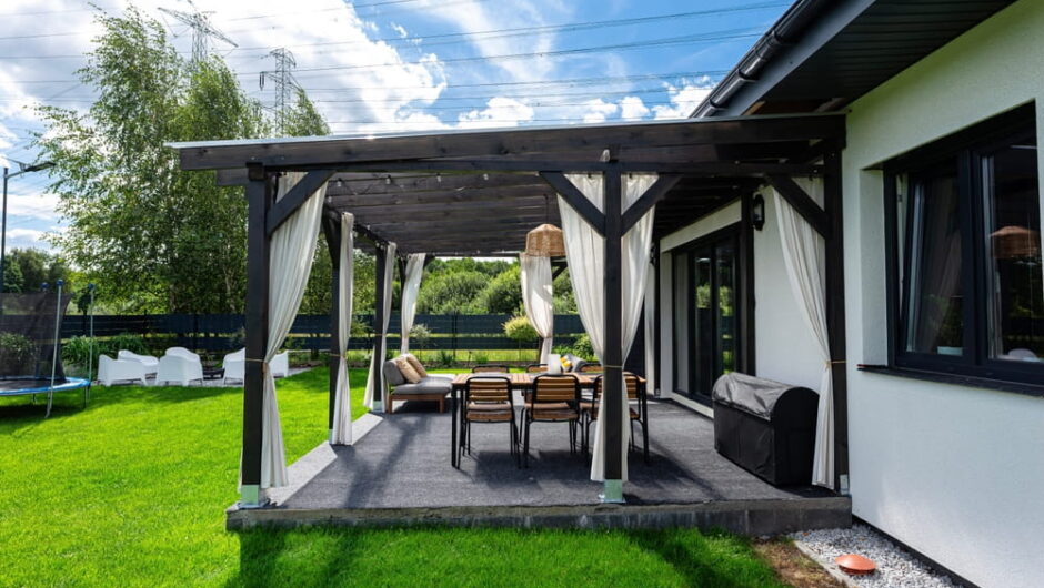 Aménager son jardin avec des constructions en bois : inspirations et conseils